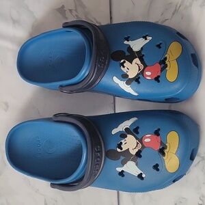 Disney Crocs Classic Mickey Mouse Vintage Clog Men's size 12 Ultramarin/Navy